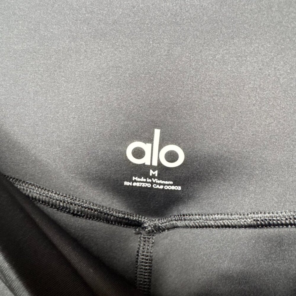 Alo Yoga 5" Airlift Double Trouble Biker Short w/ Mesh • Black • Women’s M NWOT - Picture 9 of 12